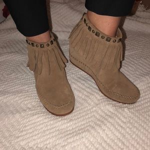 Booties suede